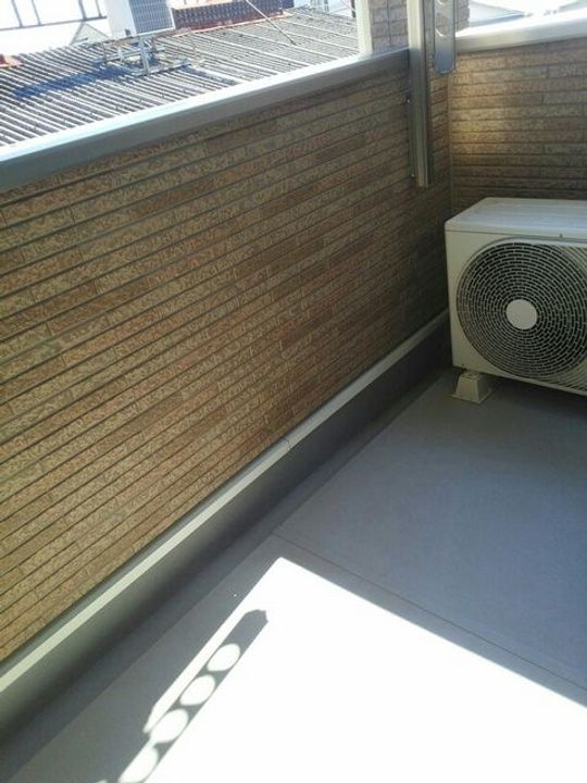 East Avenue 25の内装