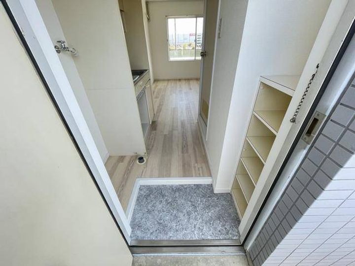 セザール豊田の玄関