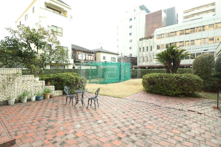 白金アパートメンツの地図