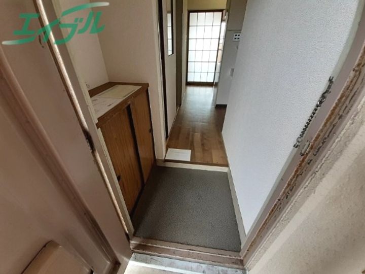 エイワハイツの玄関