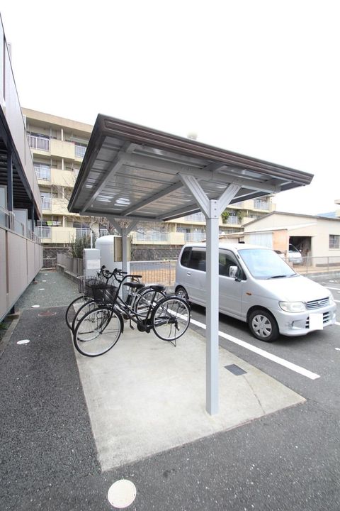エミール大岩の外観