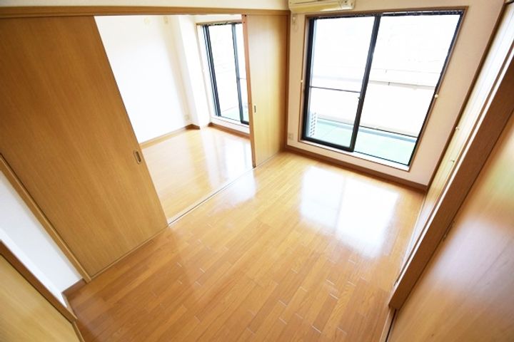 エリートの居間
