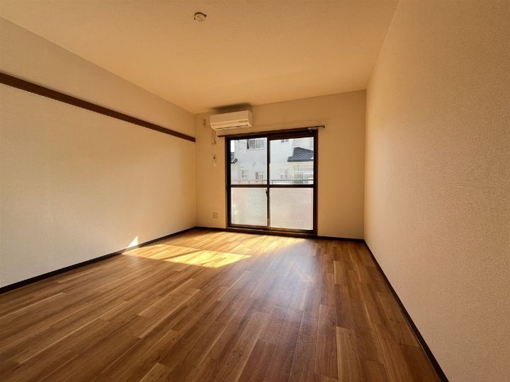 静岡県浜松市中央区青屋町(マンション)の賃貸物件の居間