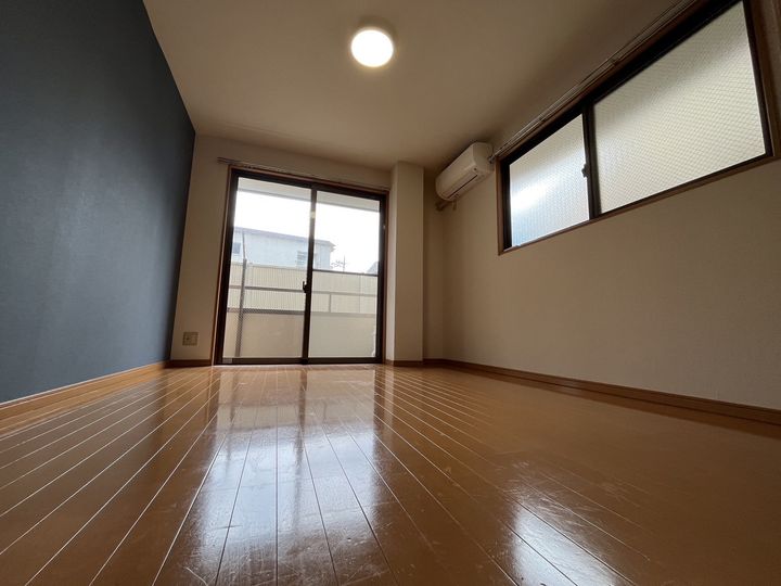 アヴァンセ西武柳沢の居間