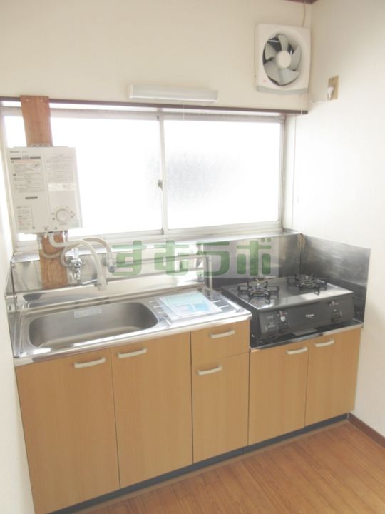 ラフレシア荘のキッチン