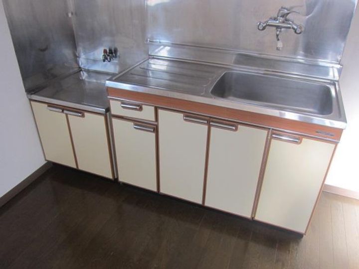 埼玉県さいたま市浦和区東仲町(マンション)の賃貸物件のキッチン