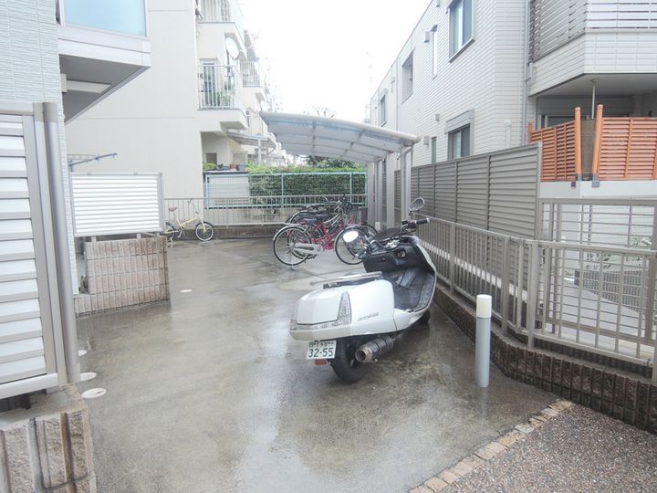 大阪府豊中市長興寺南1(マンション)の賃貸物件の地図