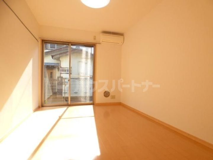 千葉県船橋市湊町3(アパート)の賃貸物件の居間