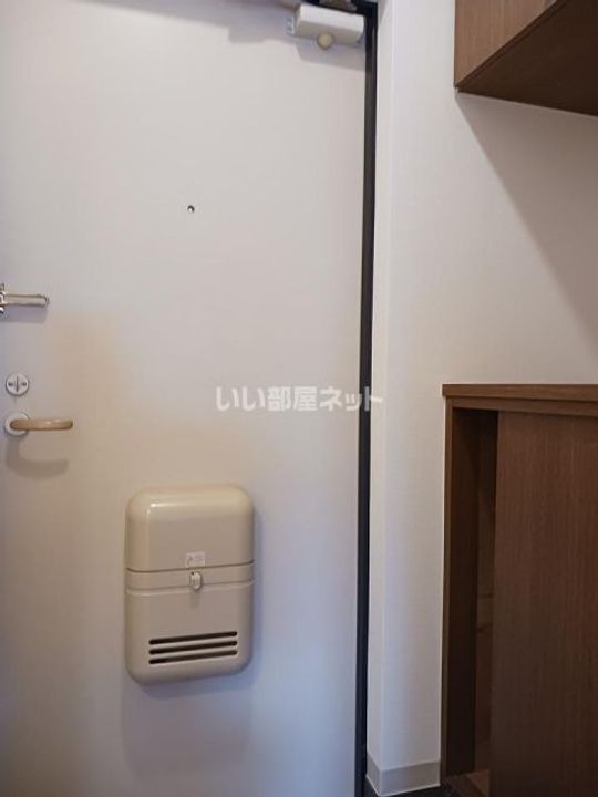 高砂ハイツ石原2の玄関