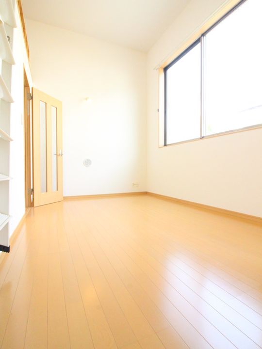 ウイング奥沢の居間