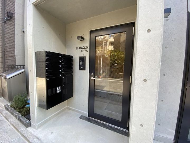 レ・メゾン入谷の地図