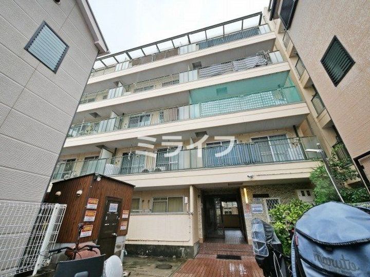 メゾンクロワールの外観