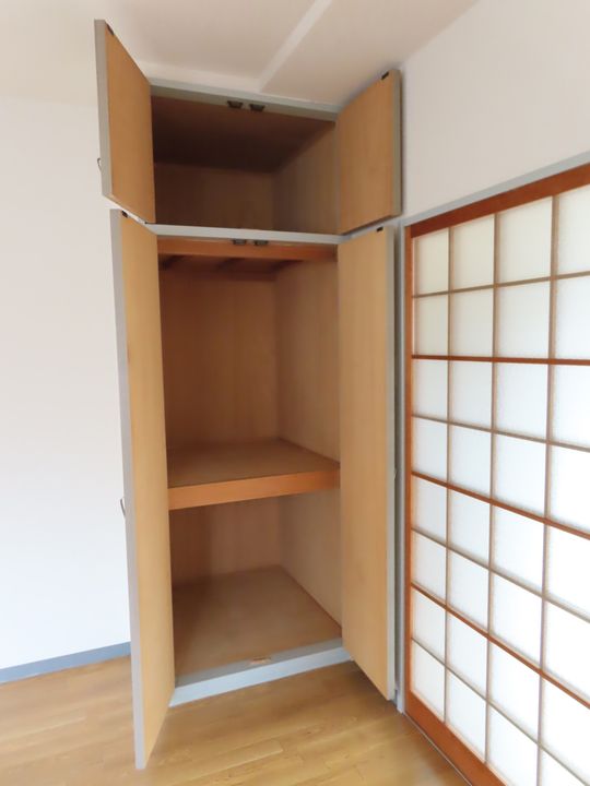 リーセス岩原Aの内装