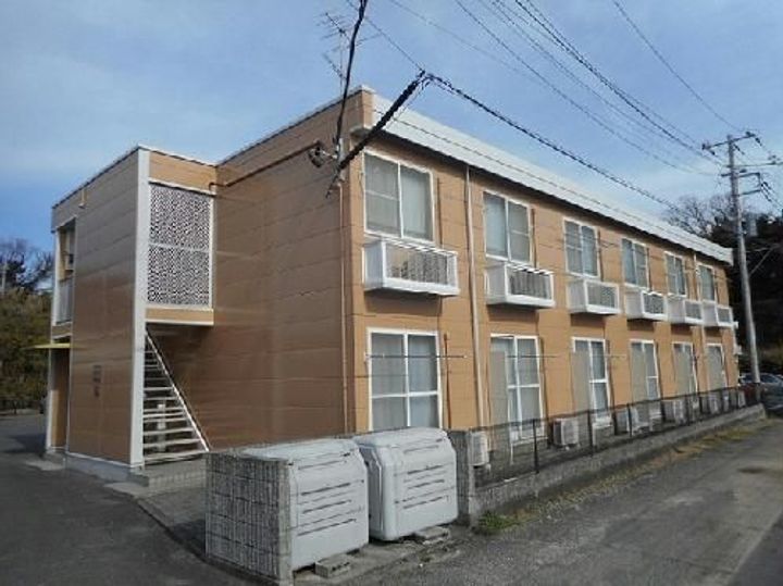 レオパレスビオトープ萩の外観