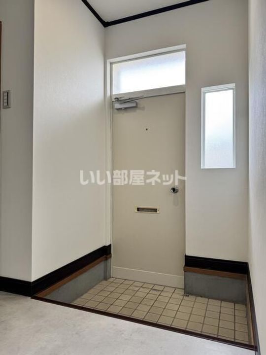 メーリー中西の玄関