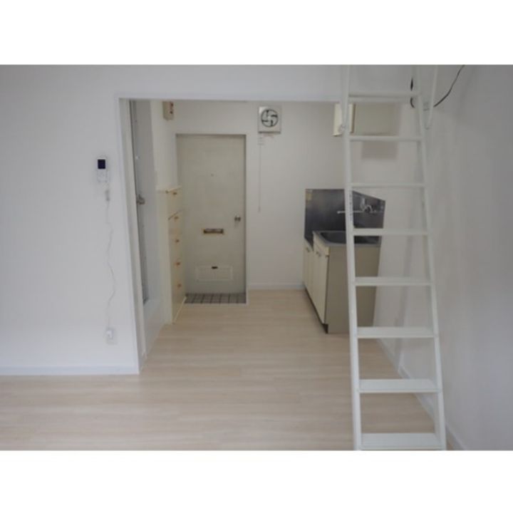 神奈川県厚木市三田2(アパート)の賃貸物件の内装