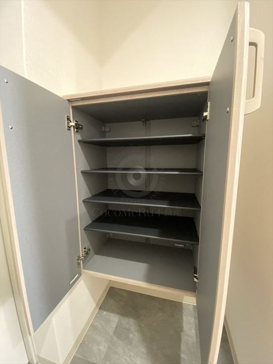 セオリー大阪EAST DOORの内装