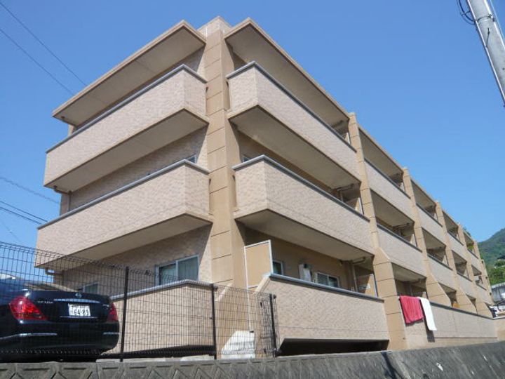 長楽寺マンションI号館の外観