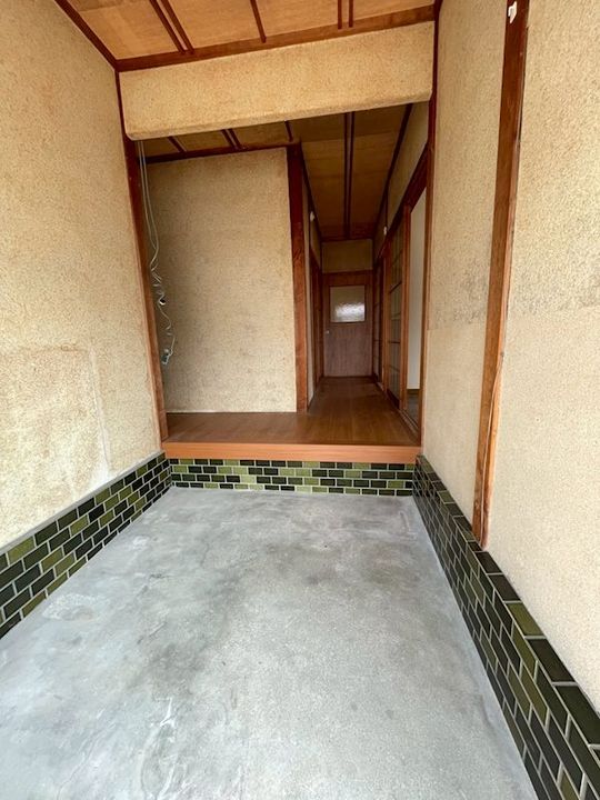 愛媛県新居浜市庄内町4(一戸建)の賃貸物件の玄関