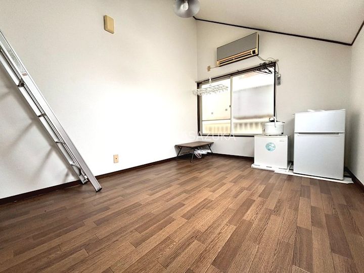 東京都杉並区和泉4(アパート)の賃貸物件の居間