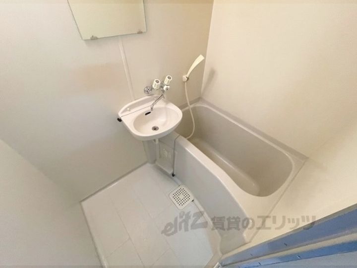 ジュネス新大宮の風呂