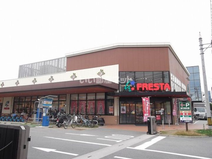 ステューディオ長束の周辺