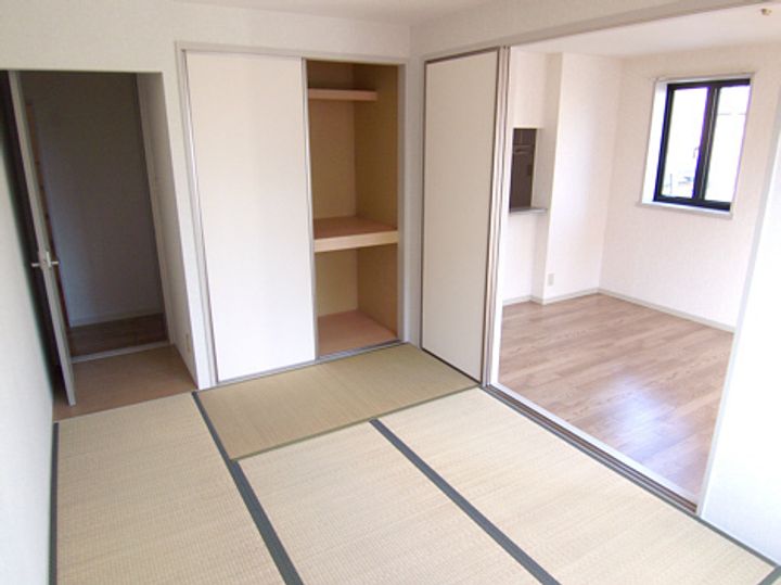 フレグランスの居間