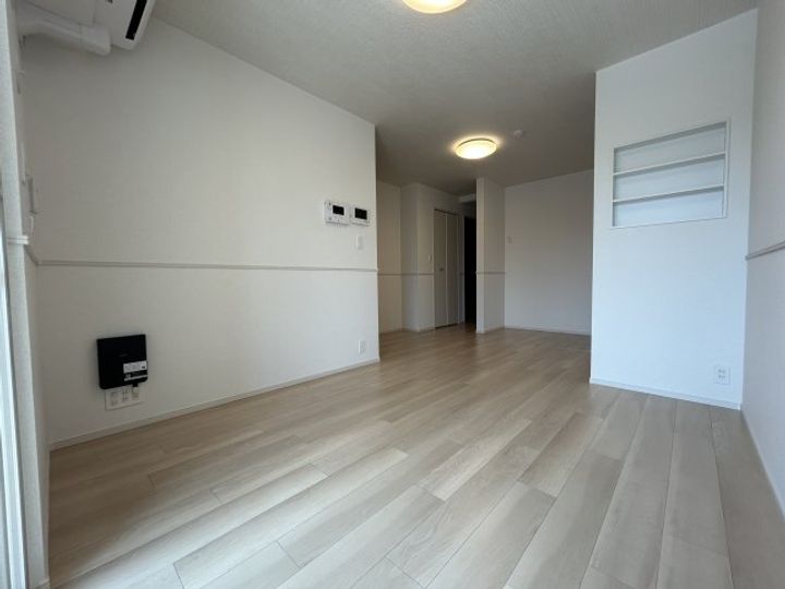 ルル・ミヤの居間