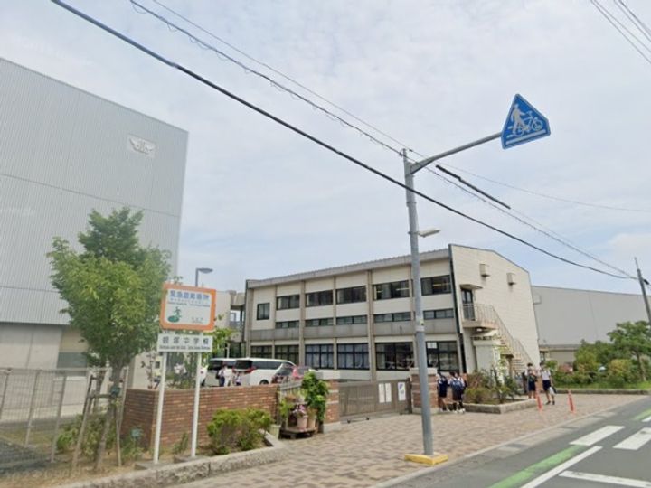 グランフォルムの周辺