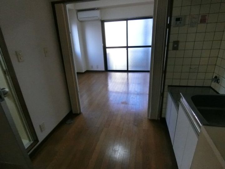 ハローシェオカノの内装