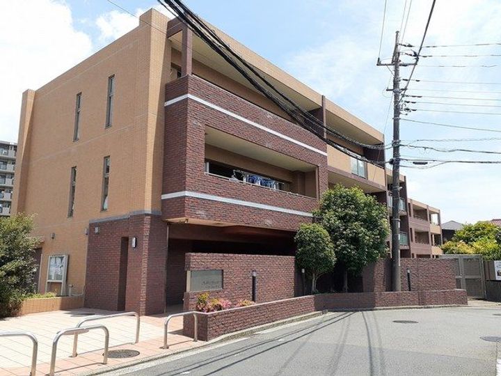 ノーブルフォレスタIIの外観