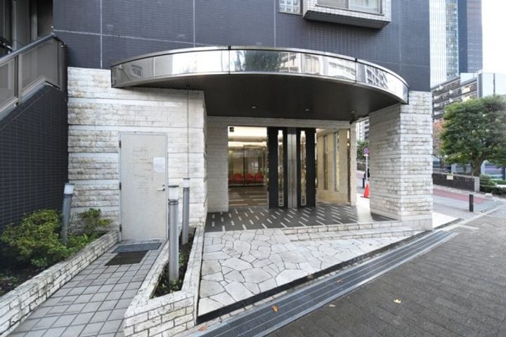 アヴァンツァーレ新宿ピアチェーレの地図