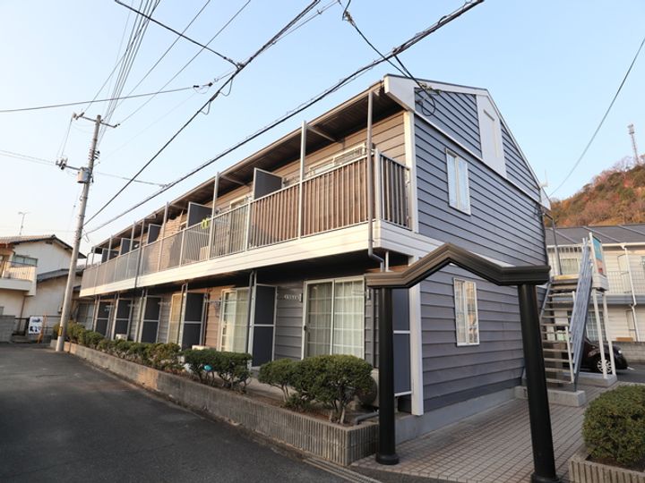 オリヴィエMARUTOMI Bの外観