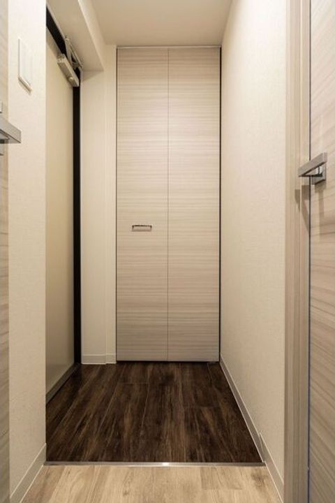 北海道札幌市西区西町北13(マンション)の賃貸物件の玄関