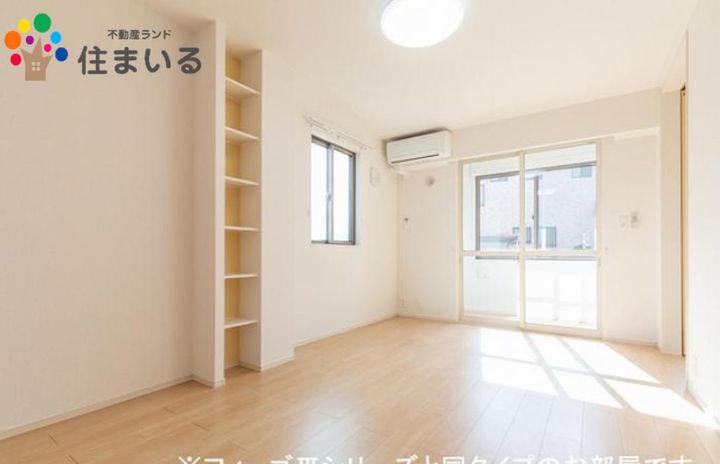 愛知県名古屋市天白区野並2(アパート)の賃貸物件の居間