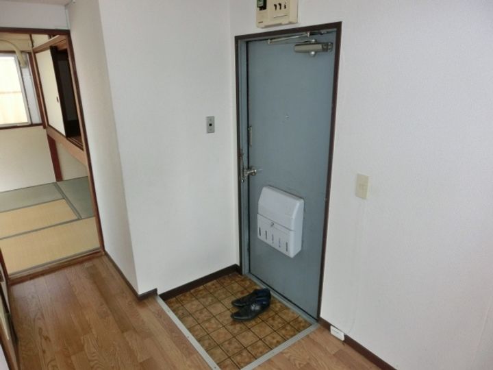 東京都板橋区弥生町(マンション)の賃貸物件の玄関