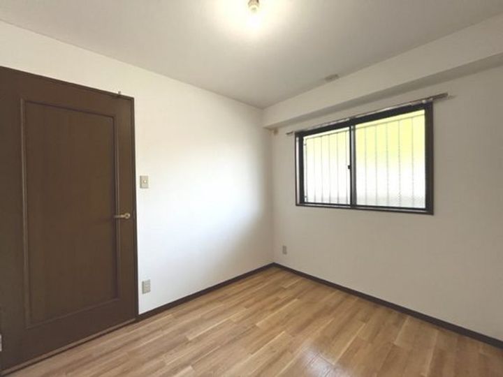 カウル湊の内装