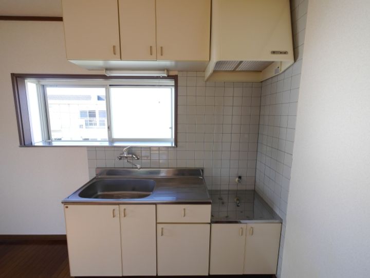 D.Iコーポ B棟のキッチン