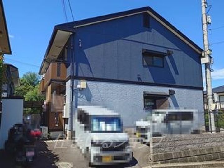 ハイランド B棟の外観