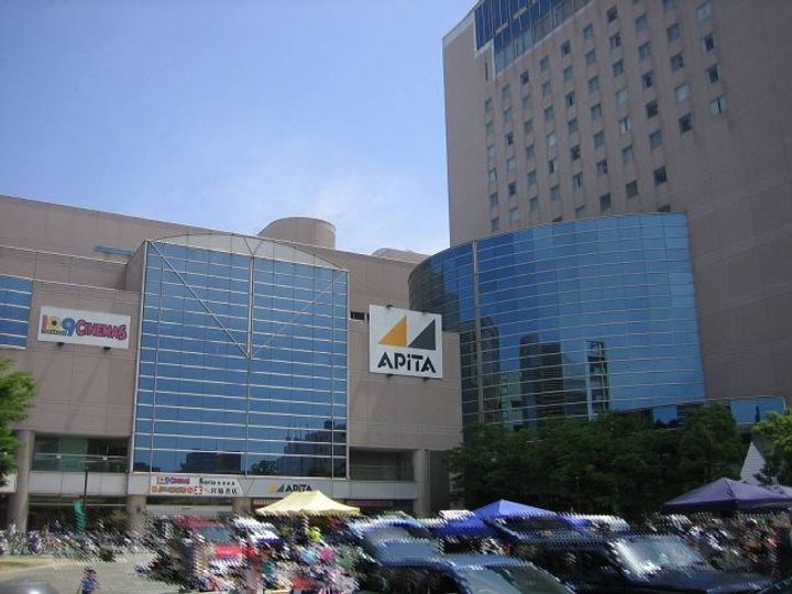 アトリオクレールの周辺