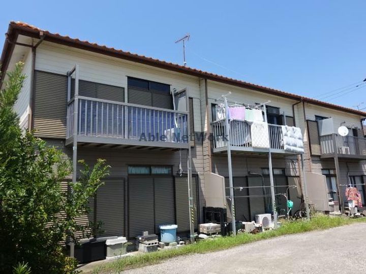 鶴見ハイツの外観