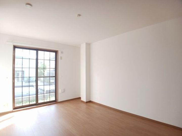 奈良県香芝市真美ヶ丘5(アパート)の賃貸物件の居間