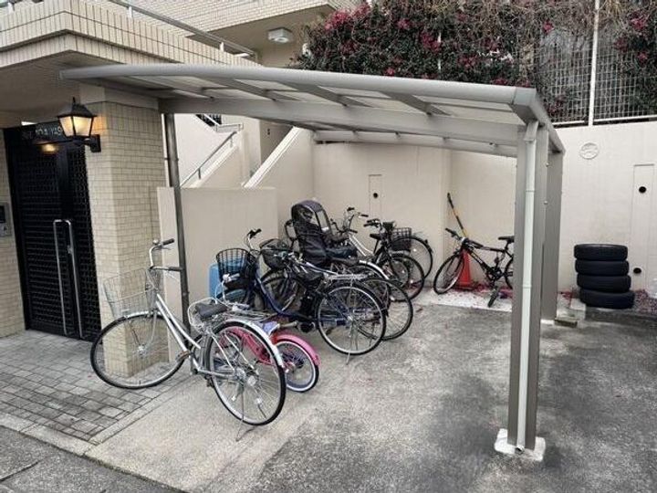 愛知県名古屋市名東区社が丘4(マンション)の賃貸物件の地図