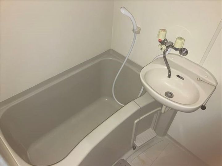 メゾンT’sの風呂