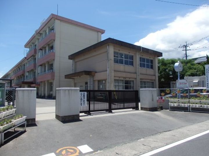 コーポさくらの周辺