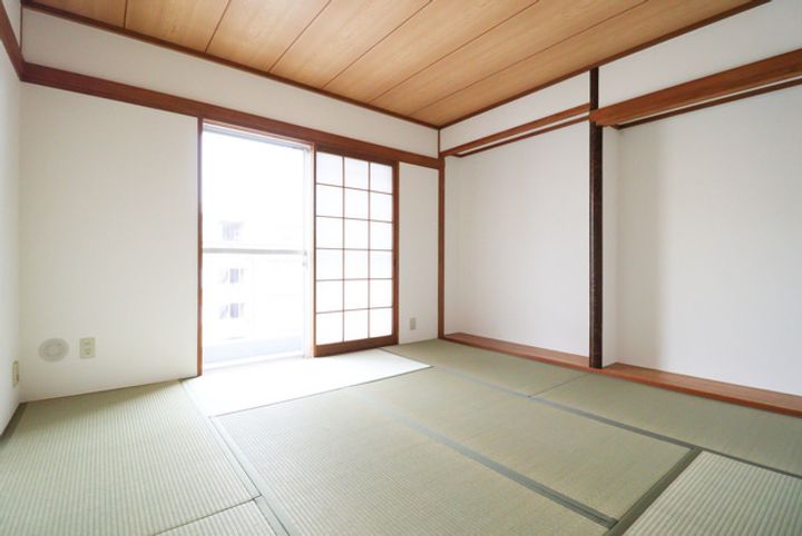 URサンハイツ枝光の内装