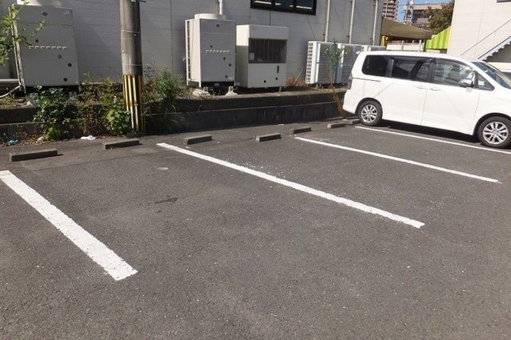 フォーブル三重野の地図