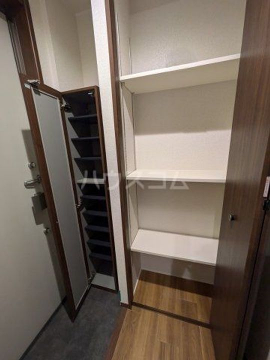 横浜元町ガーデン光國の内装