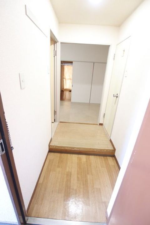 メゾン・ハマの玄関