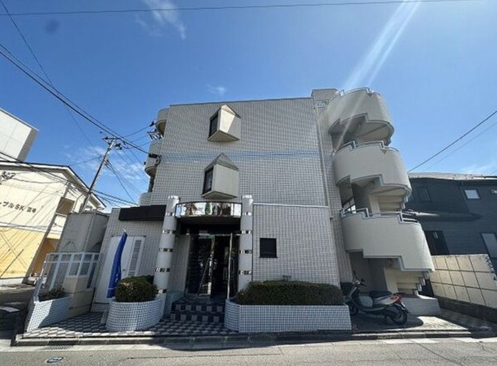 メゾン・ド・フェリーの外観